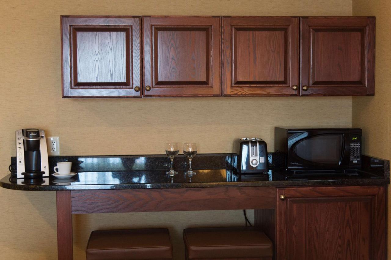 Best Western Plus Fredericton Hotel & Suites Luaran gambar