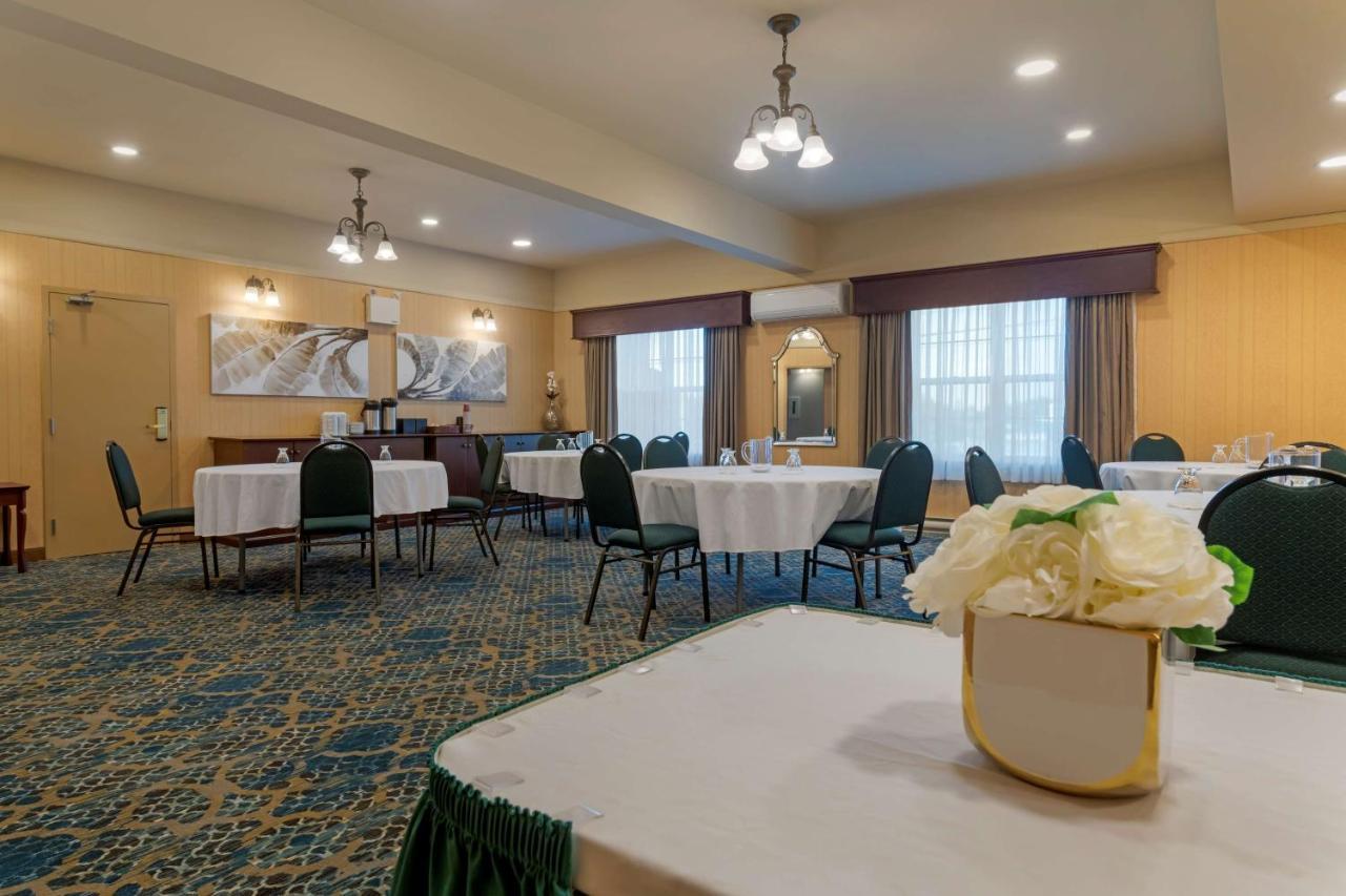 Best Western Plus Fredericton Hotel & Suites Luaran gambar