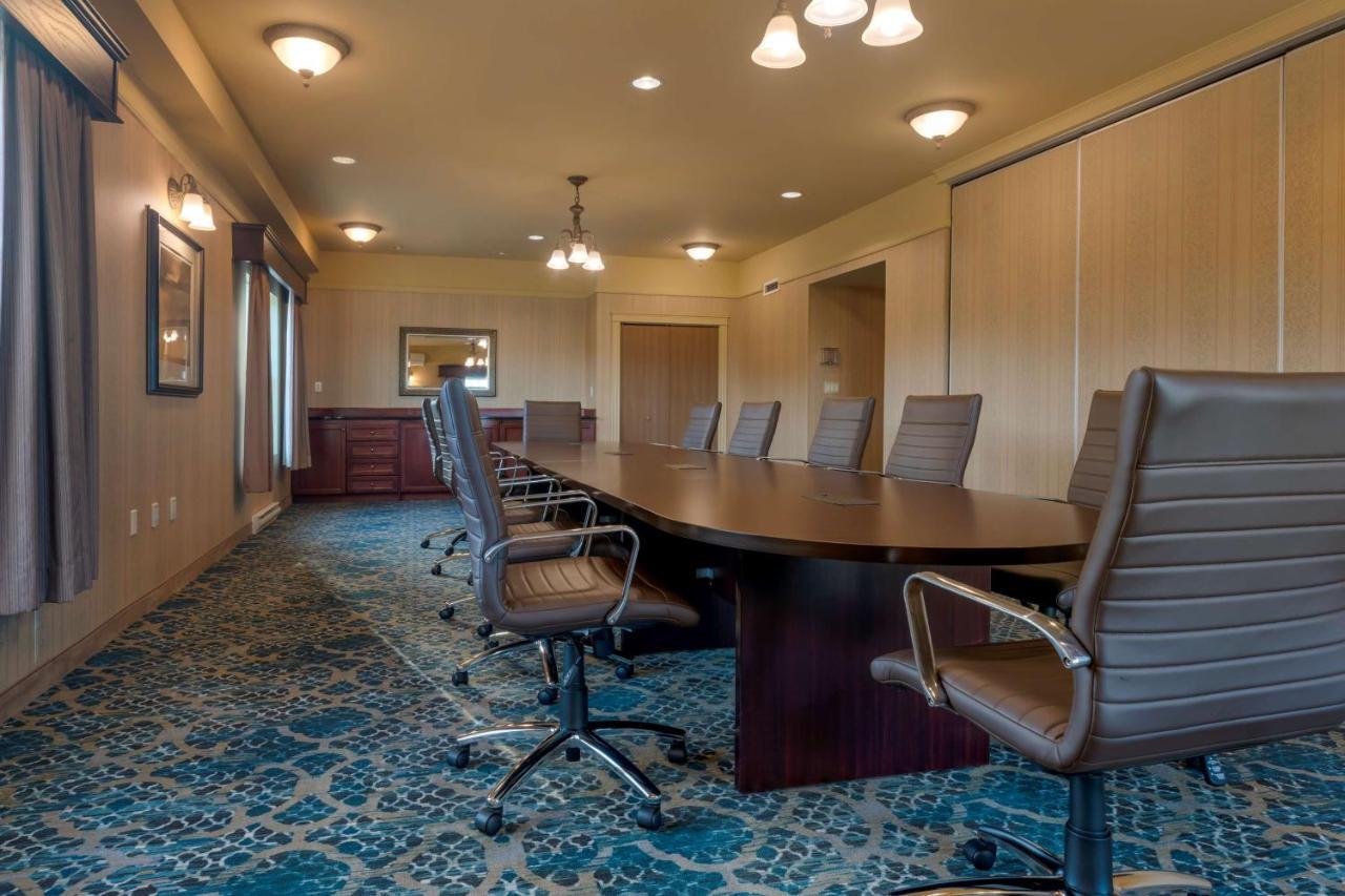Best Western Plus Fredericton Hotel & Suites Luaran gambar