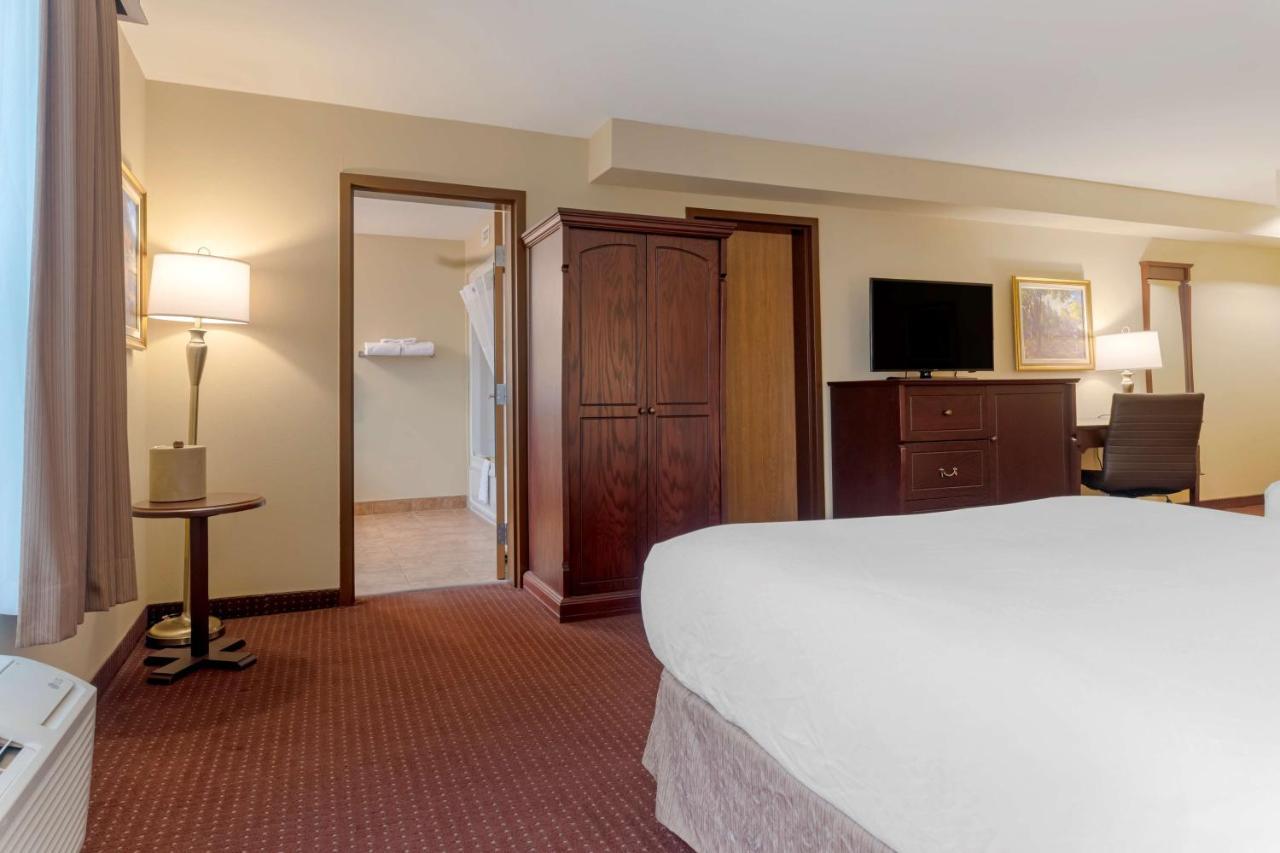 Best Western Plus Fredericton Hotel & Suites Luaran gambar